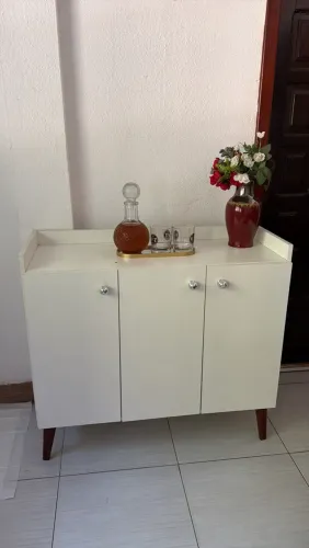 Aparador em MDF ótimo estado 250,00 FAÇO ENTREGA