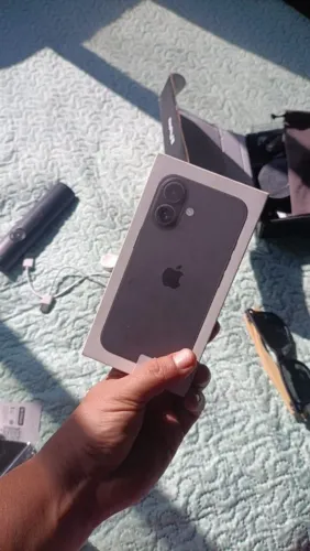 Caixa original do iPhone 16