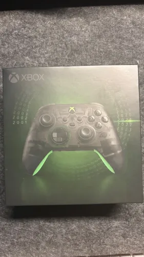 Controle Xbox edição especial 20 anos