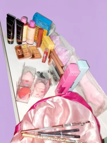 Kit De Maquiagem Completo?