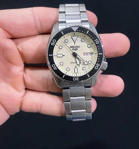 SEIKO 5 AUTOMATIC REDUCED