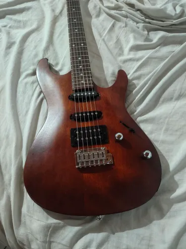 Ibanez Gsa60 estado de nova , com melhorias , bloco de latão , saddles em Inox
