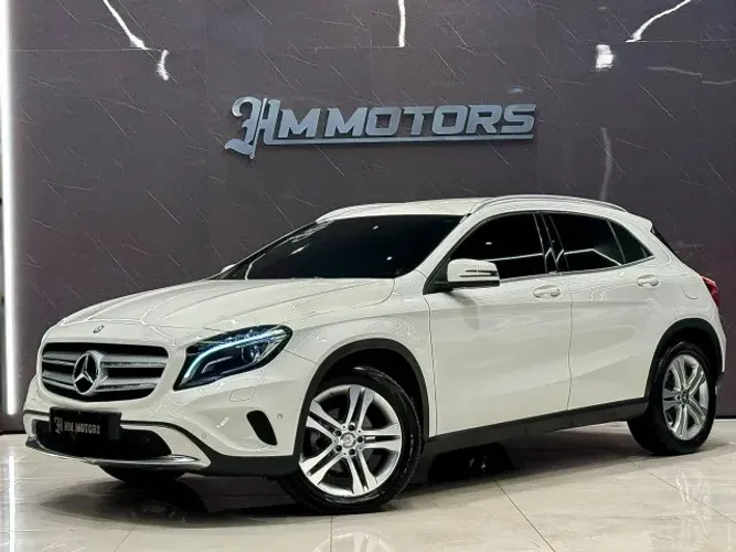Mercedes-Benz GLA 200 Adv. 1.6/1.6 TB 16V Flex Aut. 2017
