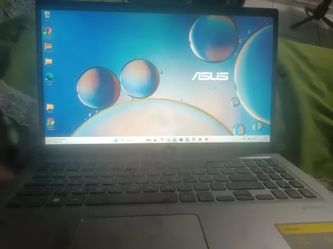 Vende-se Notebook ASUS Vivobook 15 (Modelo X1500EA)