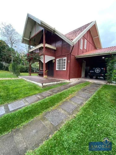 Casa Pré-Fabricada Estilo Alemão em Condomínio Fechado no Cacupé  200 m² em Terreno de 800