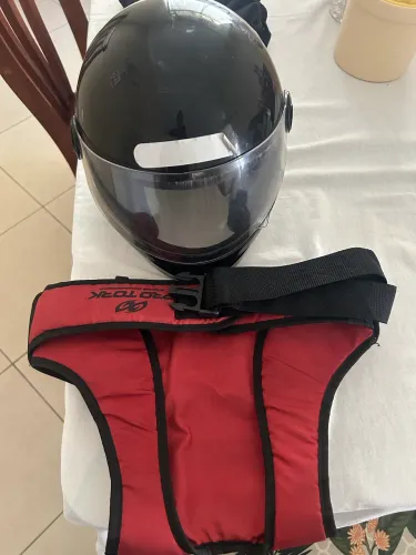 Capacete + colete infantil