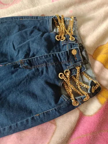 Vendo uma linda calça jeans semi-novo 38 número 
