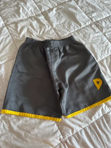 Short uniforme Pensi 
