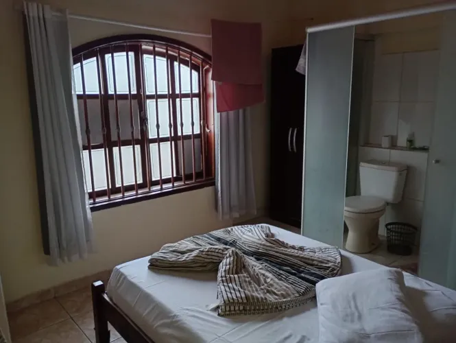 Quarto mobiliado