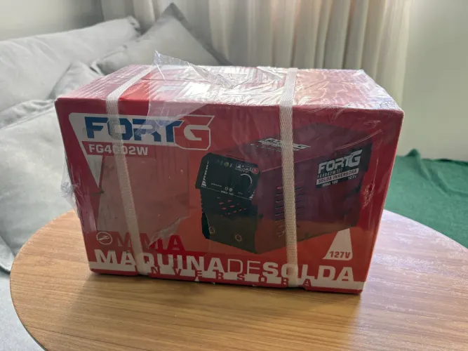 Máquina de Solda Inversora FG4002W127 - Nova/Lacrada