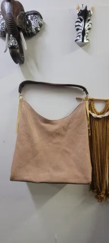 Bolsa de Couro Luz da Lua cor bege