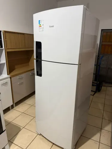 Geladeira 8 meses uso pouco uso barato hoje entrego 