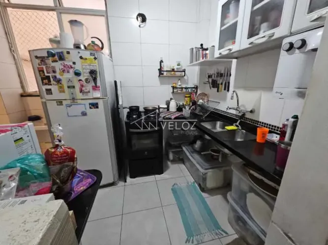 Apartamento : / Residencial / Glória