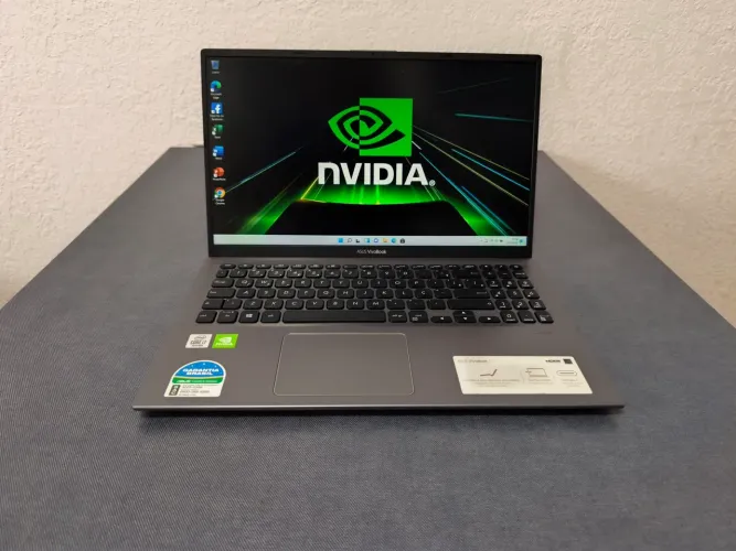Notebook Asus I7. 10Th. 8 GB. SSD 256 . Full HD