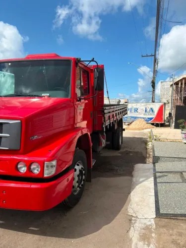 Vendo caminhão MB 1318.