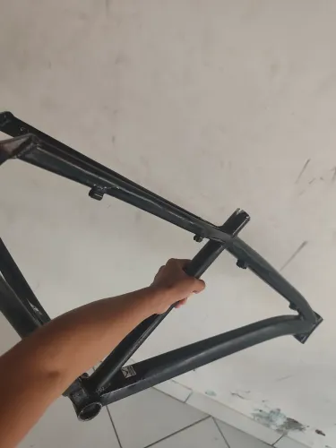 Quadro aro29 tamanho 17 sem nenhuma trinca