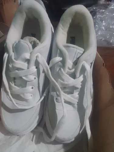 Tênis branco,plataforma de primeira linha, está novo calça 36/37
