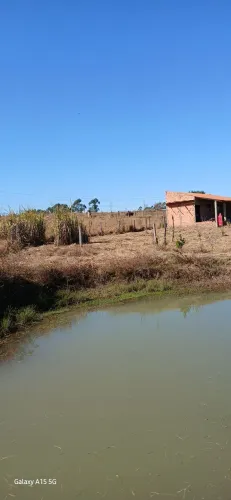 Vendo terreno com 1 casa de 3 cômodos