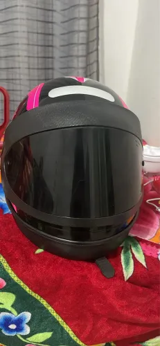 Capacete semi novo