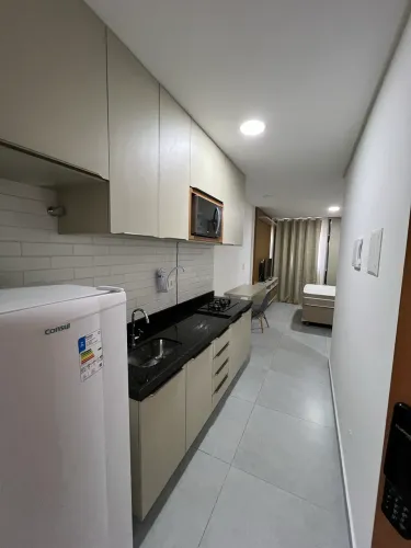 FLAT 100% MOBILIADO NA PRAIA DE INTERMARES