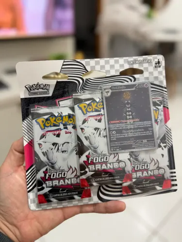 Blister Triplo Pokémon TCG - Escarlate e Violeta: Fogo Branco