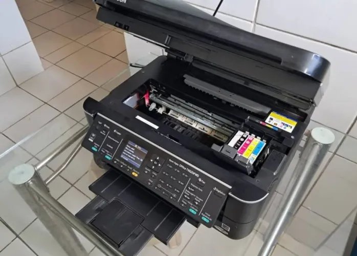 Impressora Multifuncional Epson Modelo Stylus Office Tx620fwd