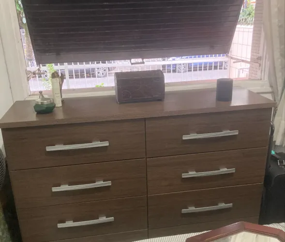 Comoda de Quarto com 6 Gavetas