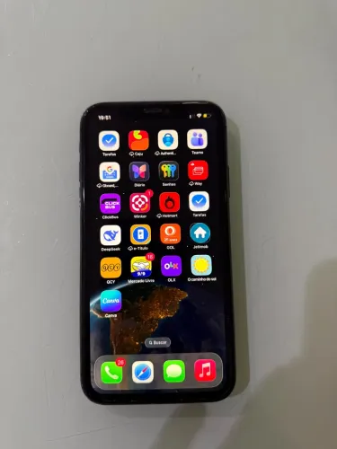 iPhone 11 64 GB - ORIGINAL