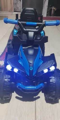 Carro elétrico infantil