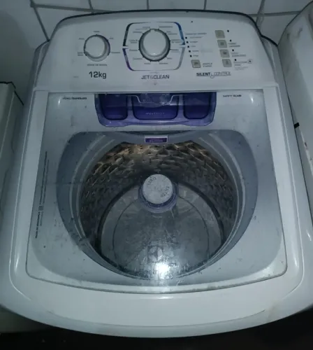 Máquina de lavar roupa 