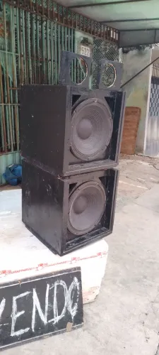 2 caixas com falante de 12 R$200 ou vazia R$100