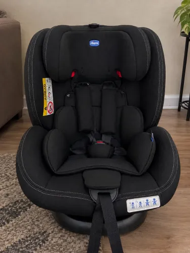 Cadeirinha de carro Chico