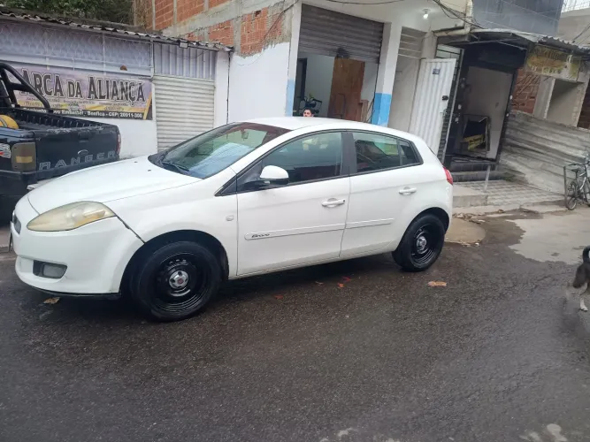 Fiat Bravo Essence Dualogic 1.8 Flex 16V 5P 2012