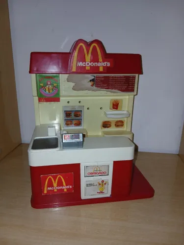 Lanchonete do MC Donald's leia descrição