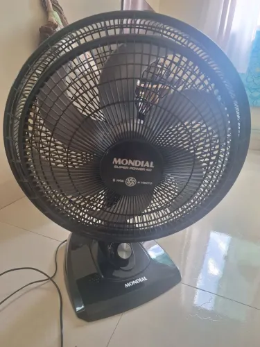 Ventilador Mondial Super Power 40, 6 pás mais vento, pouco usado. Desapego