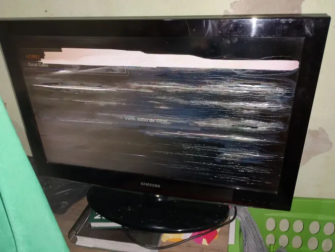 TV Samsung 32 polegadas LN32C450E1M Funcionando - Tela com Defeito
