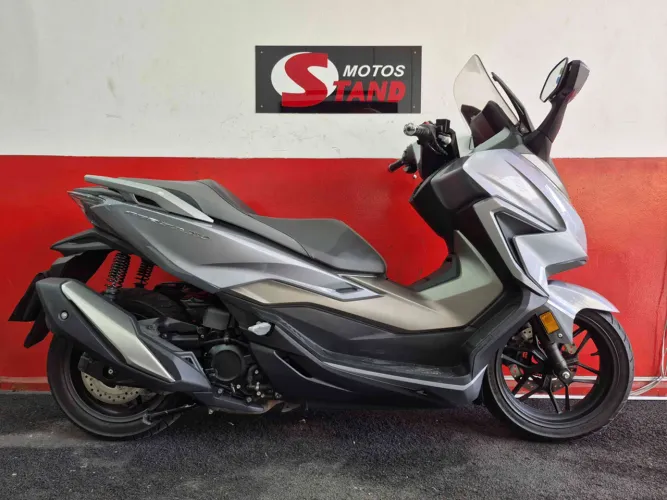 Honda Forza 350
