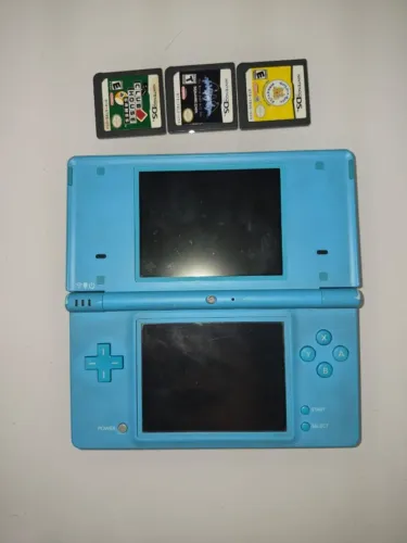 Nintendo DSi + Gateway (R4) 8gb e jogos originais
