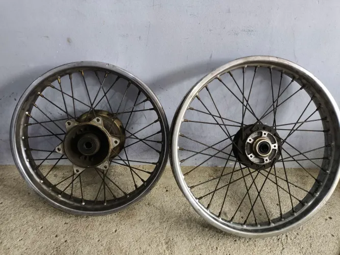 Rodas de moto Bros 