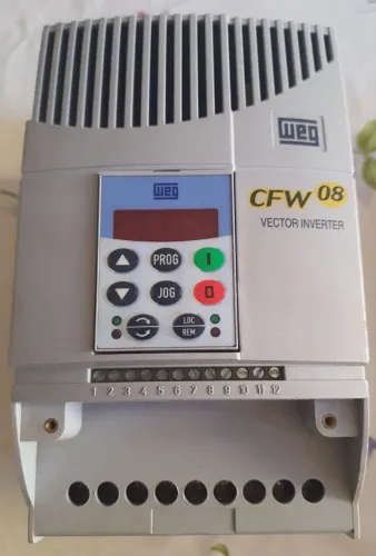 Inversor WEG Cfw080073b2024psz