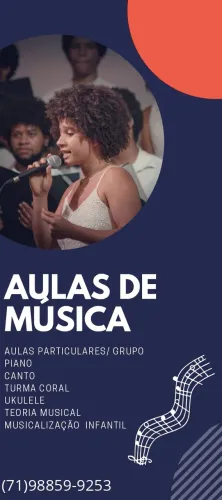 Aulas de canto, piano, pandeiro, canto coral, teoria musical.
