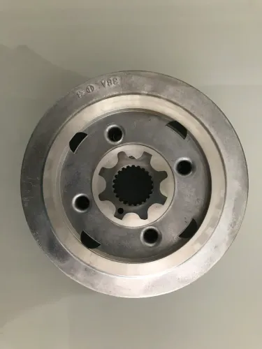 Cubo de embreagem Suzuki Boulevard M800