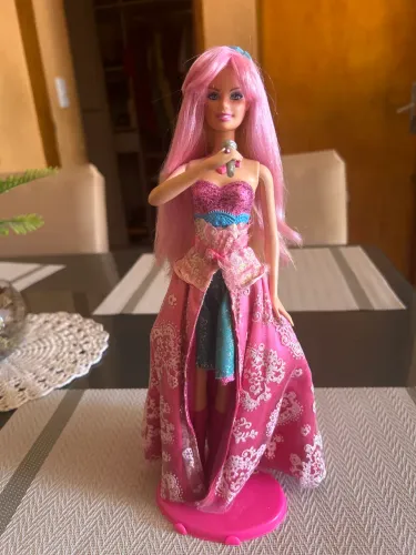 Barbie a princesa e pop star 