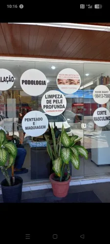 Manicure salão Stella Maris