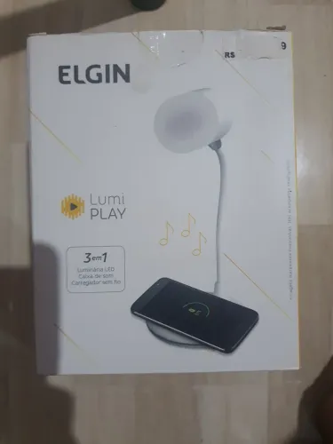 Luminária 3 x1, R$ 159,00, aceito negociar.