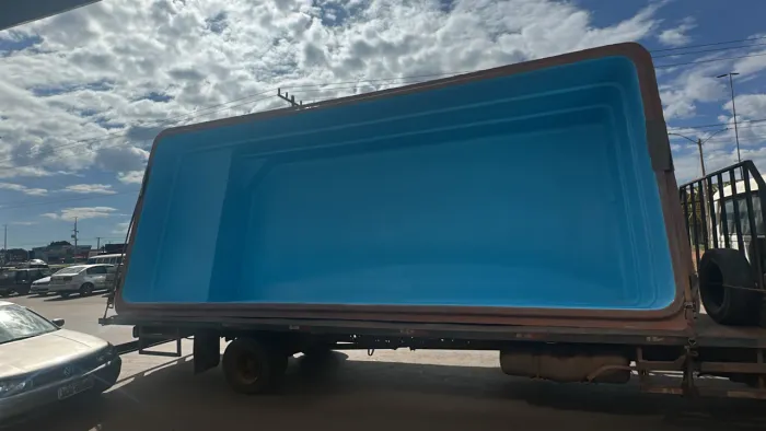 Piscina de fibra 7M