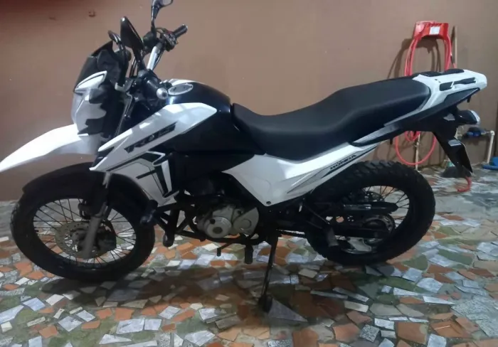 Bros 160 ano 2022