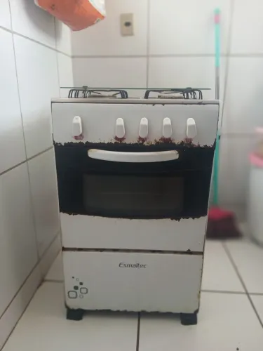 VENDE-SE FOGÃO 4 BOCAS