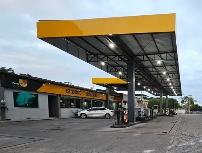 POSTO DE COMBUSTÍVEL RODOVIA MÁRIO COVAS BR/RJ/101 KM 47 TRAVESSÃO