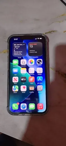 Vendo um iPhone 14 plus 128G preto ou troco por um notebook no mesmo valor .